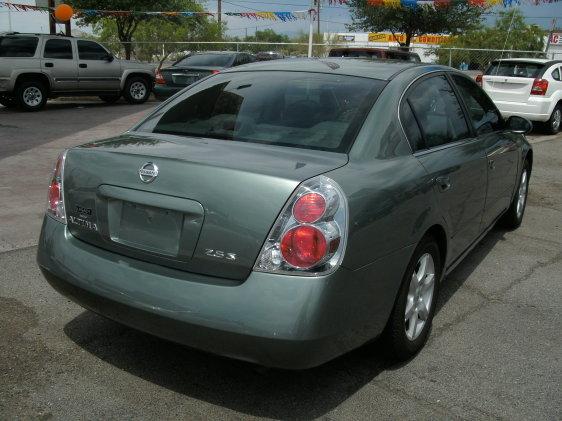 Nissan Altima 2005 photo 3