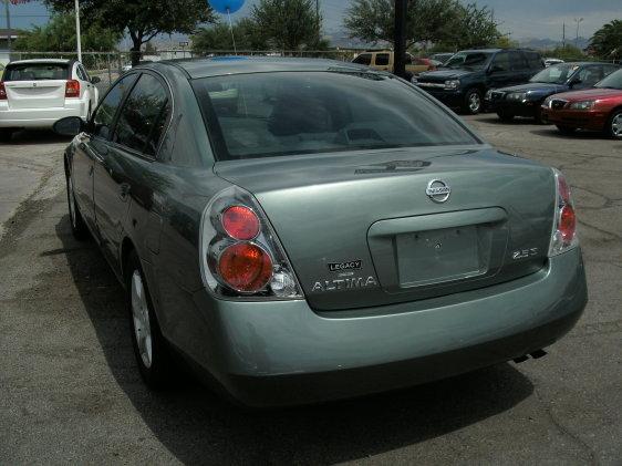 Nissan Altima 2005 photo 4