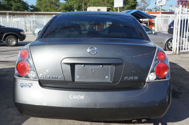 Nissan Altima 2005 photo 1