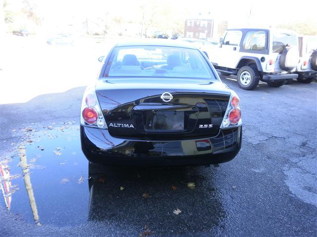 Nissan Altima 2005 photo 1