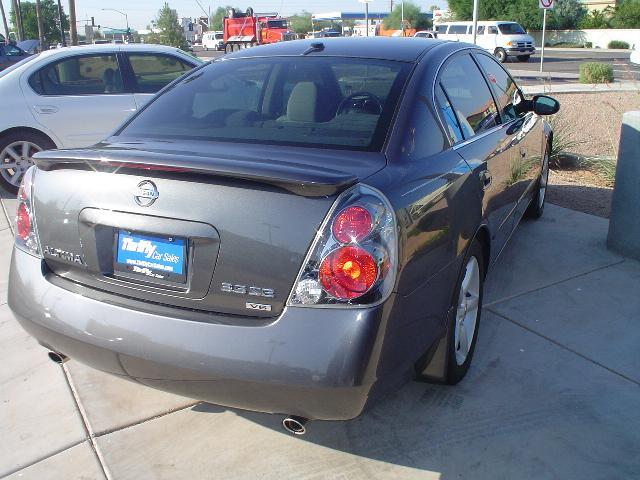 Nissan Altima 2005 photo 4