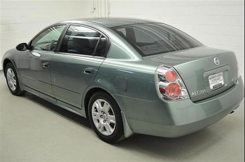 Nissan Altima 2005 photo 3