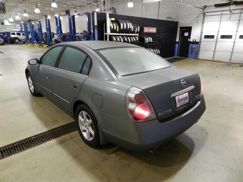 Nissan Altima 2005 photo 4