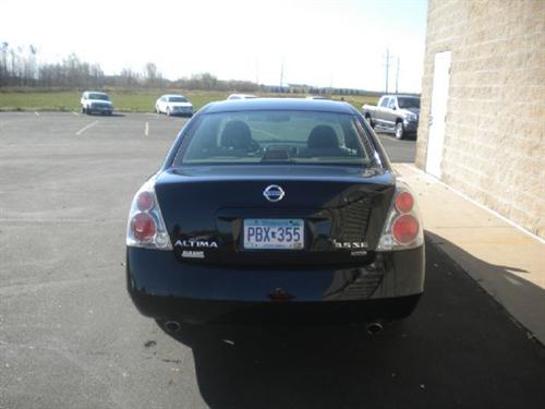 Nissan Altima 2005 photo 4