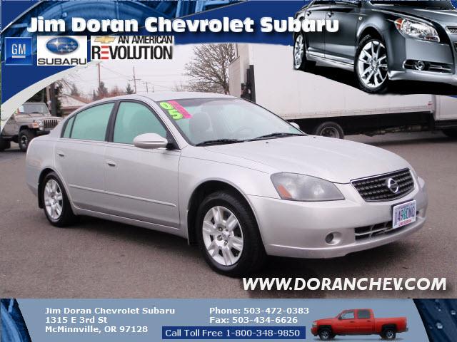 Nissan Altima Pickupslt Quad Cab SWB 4WD 4x4 Truck Sedan