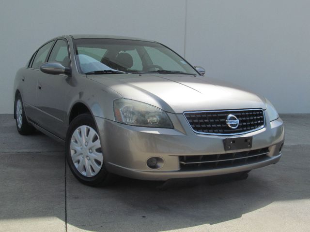 Nissan Altima 2005 photo 4