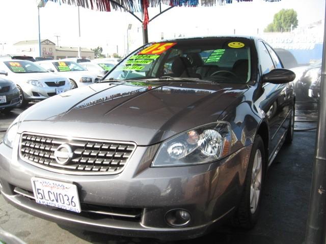 Nissan Altima 2005 photo 1