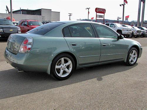 Nissan Altima 2005 photo 1