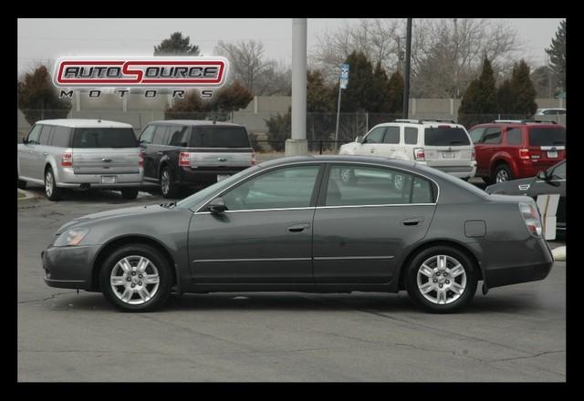 Nissan Altima 2005 photo 1