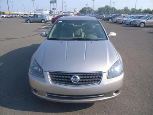 Nissan Altima 2005 photo 1