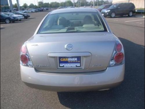 Nissan Altima 2005 photo 5