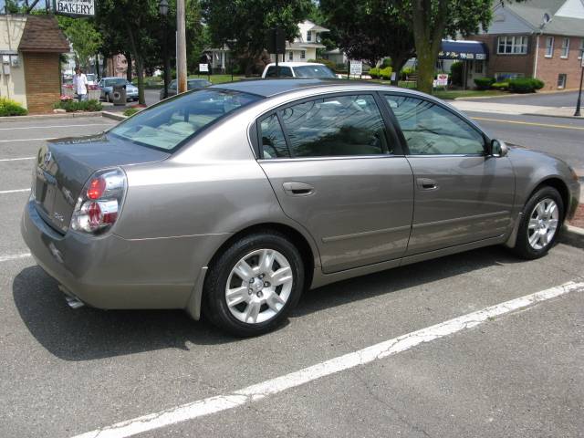 Nissan Altima 2005 photo 4