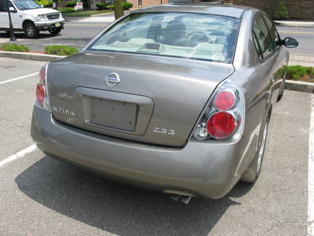 Nissan Altima 2005 photo 5