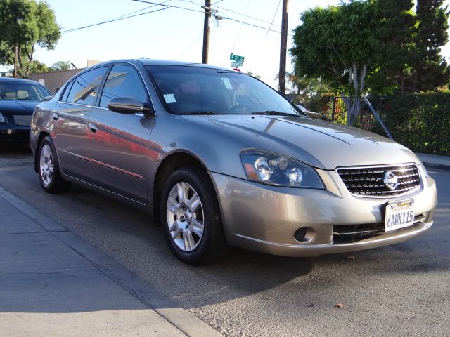 Nissan Altima 2005 photo 1