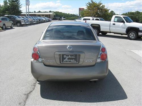Nissan Altima 2WD Crew Cab 140.5 Laramie Other