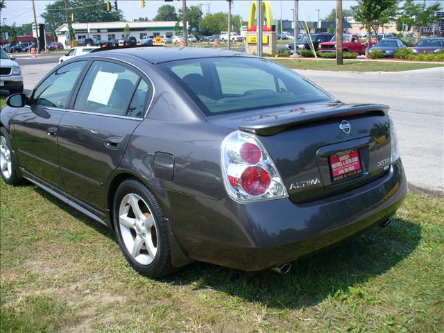 Nissan Altima 2005 photo 4