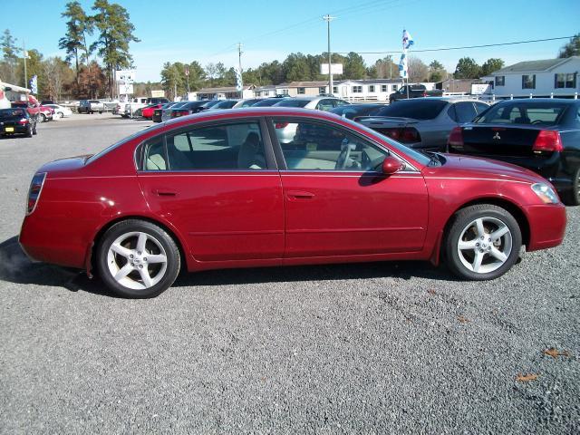 Nissan Altima 2005 photo 2