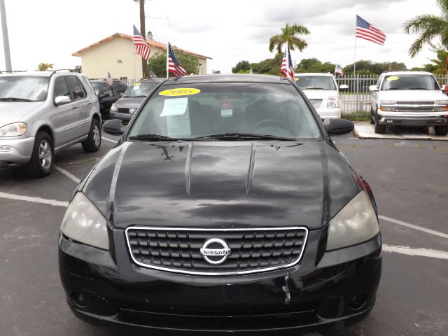 Nissan Altima 2005 photo 1