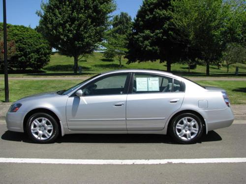 Nissan Altima 2005 photo 5