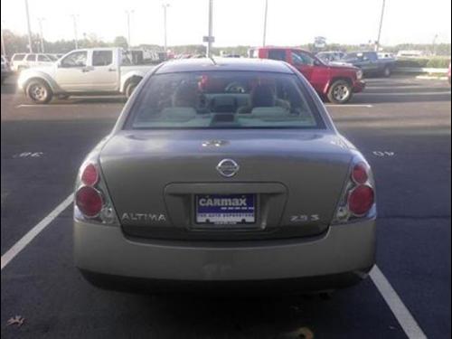 Nissan Altima 2005 photo 5