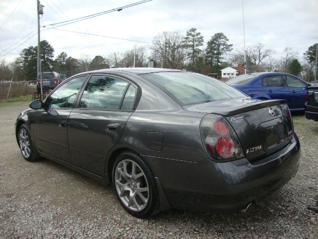 Nissan Altima 2005 photo 1