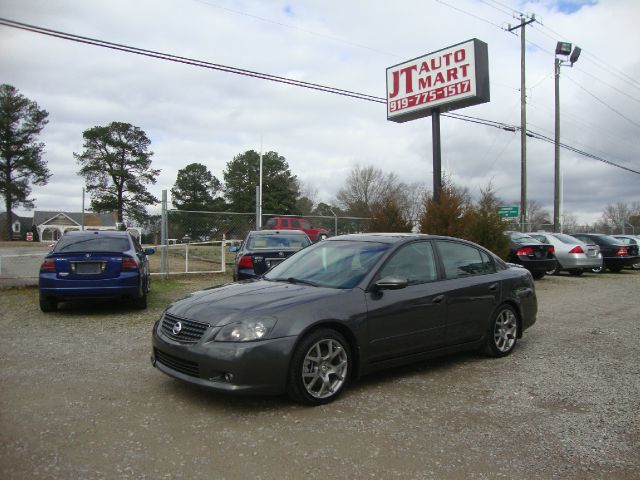Nissan Altima 2005 photo 4