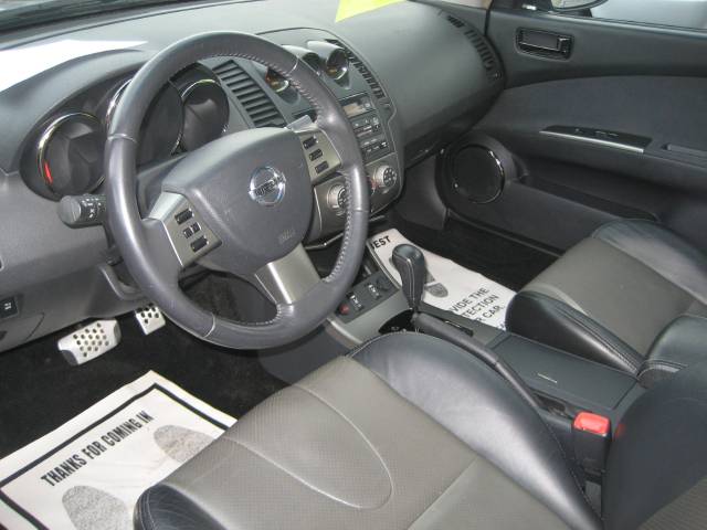 Nissan Altima 2005 photo 2
