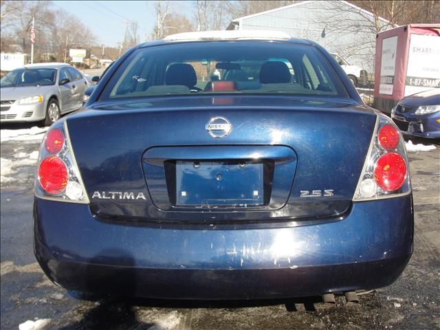 Nissan Altima 2005 photo 4