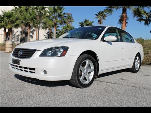 Nissan Altima 2005 photo 2