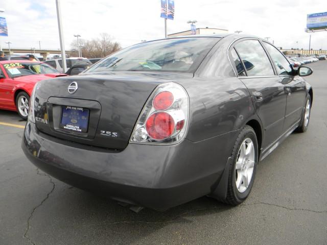 Nissan Altima 2005 photo 1