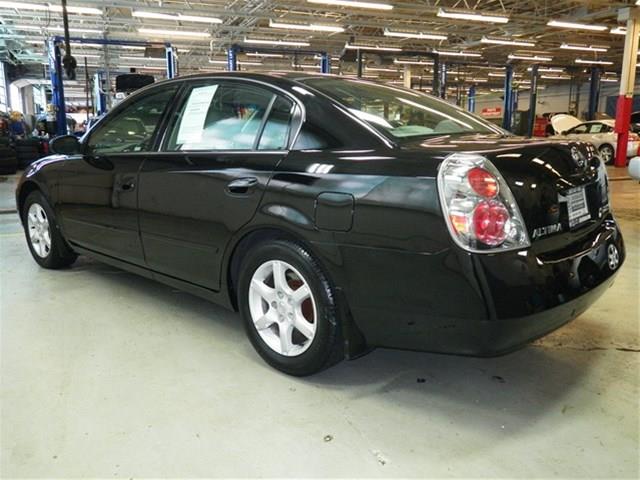 Nissan Altima 2005 photo 1