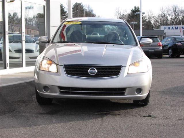 Nissan Altima 2005 photo 1