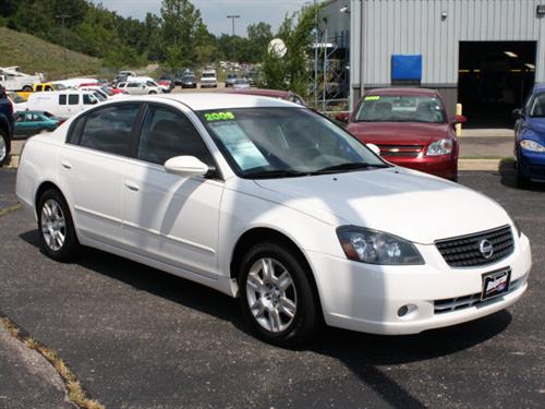 Nissan Altima Pickupslt Quad Cab SWB 4WD 4x4 Truck Other