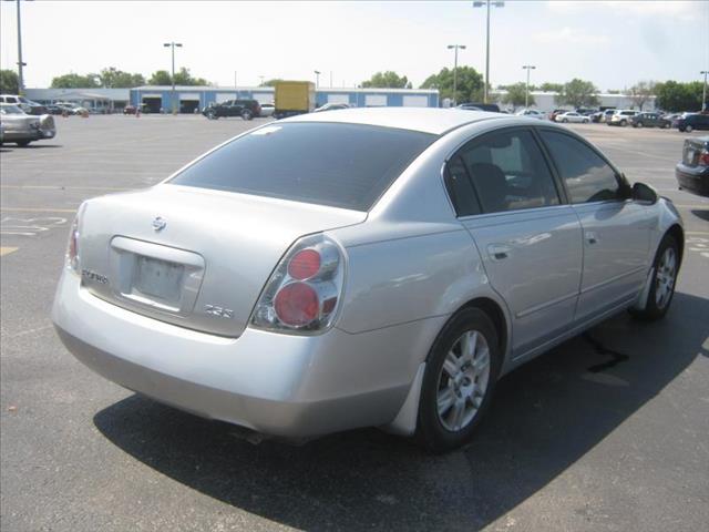 Nissan Altima 2005 photo 1