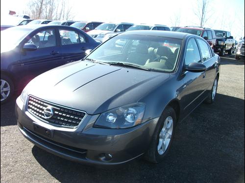 Nissan Altima 2005 photo 4
