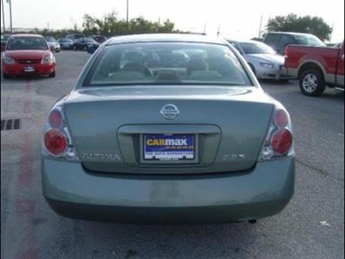 Nissan Altima 2005 photo 3