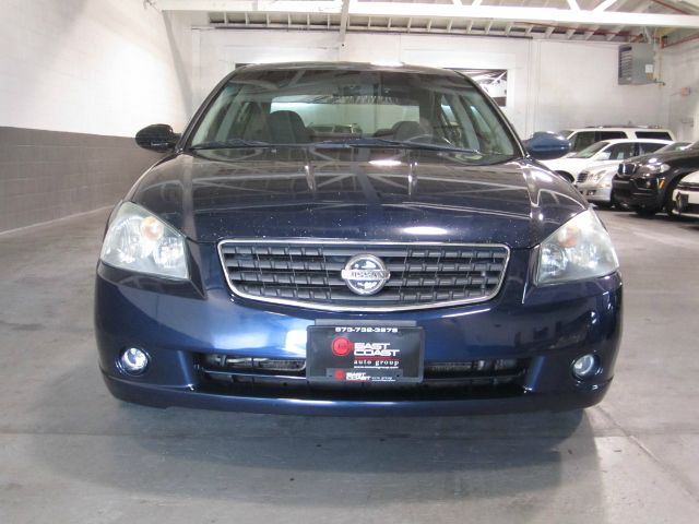 Nissan Altima GS-R Sedan