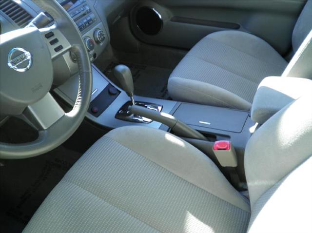 Nissan Altima 2005 photo 2