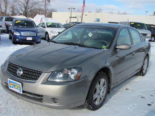 Nissan Altima Pickupslt Quad Cab SWB 4WD 4x4 Truck Other