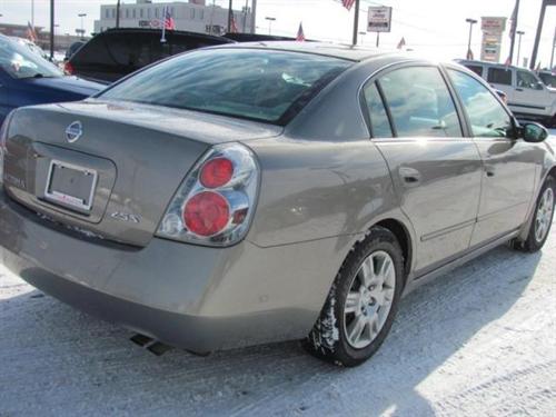 Nissan Altima 2005 photo 1
