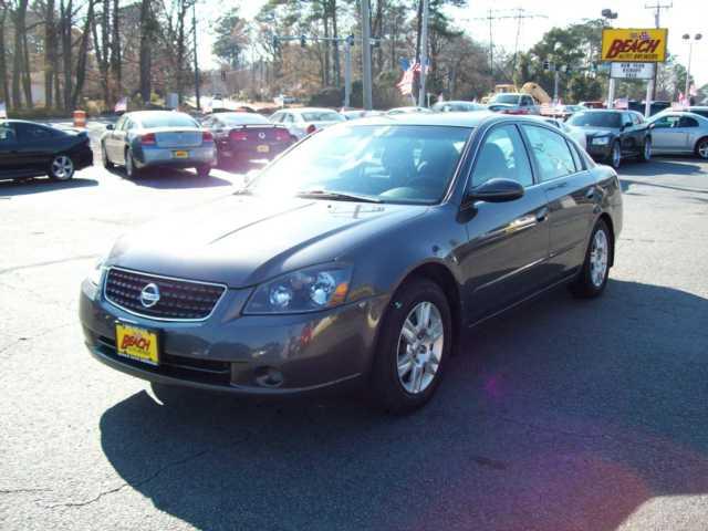 Nissan Altima Pickupslt Quad Cab SWB 4WD 4x4 Truck Unspecified