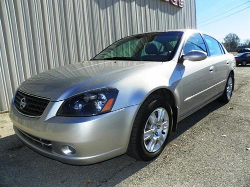 Nissan Altima 2005 photo 4