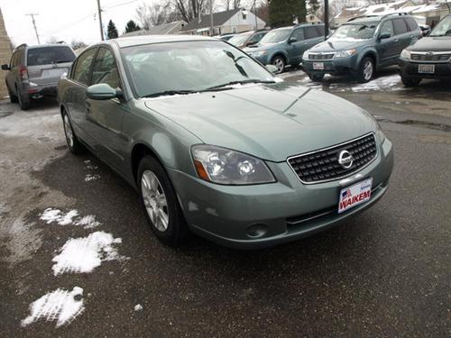 Nissan Altima 2WD Supercab 145 XLT Other