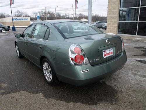 Nissan Altima 2005 photo 3
