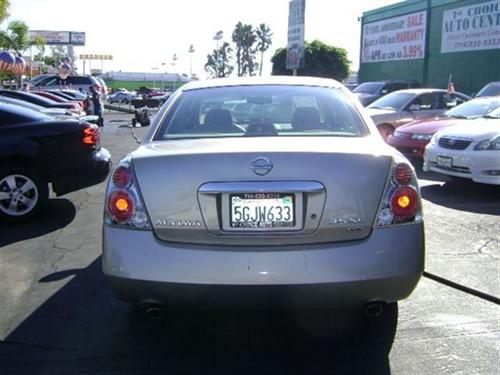 Nissan Altima 2005 photo 1