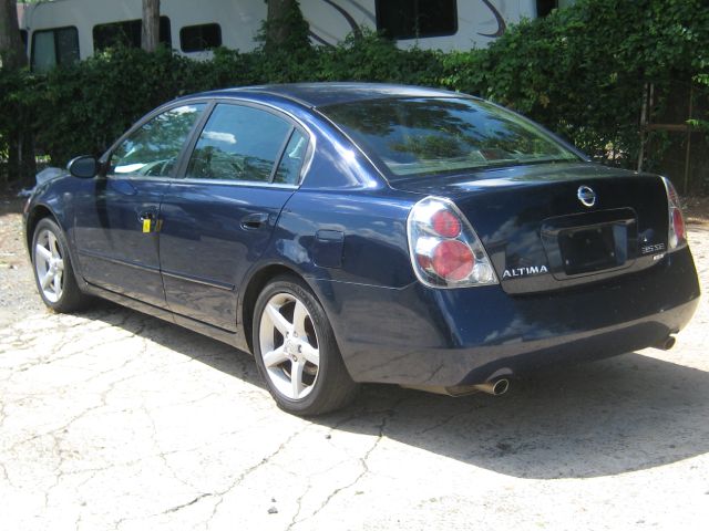 Nissan Altima LE Sedan