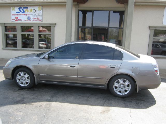 Nissan Altima 2005 photo 3