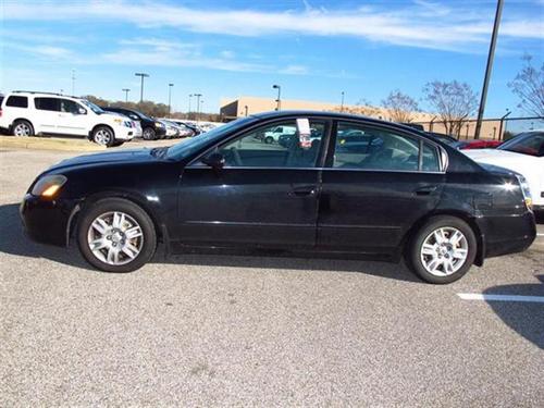 Nissan Altima 2005 photo 1