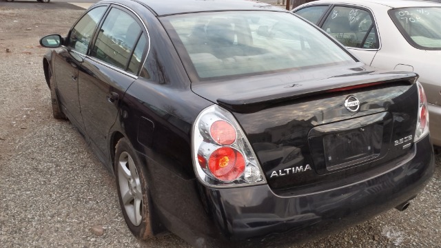 Nissan Altima 2005 photo 2
