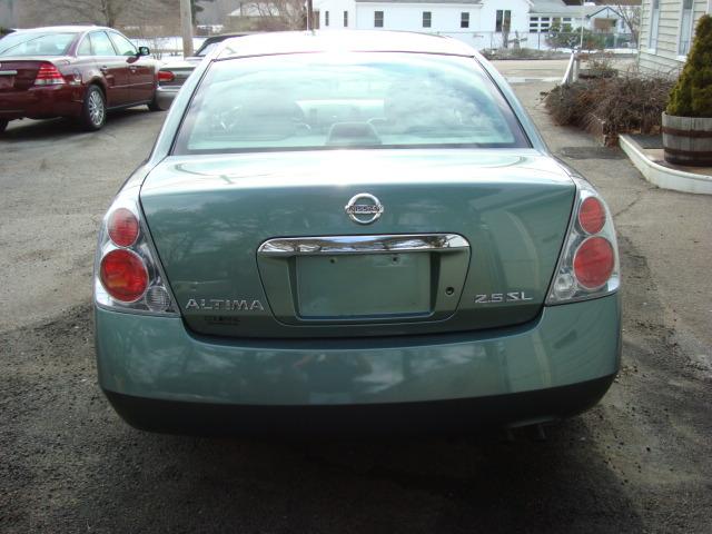 Nissan Altima 2005 photo 3